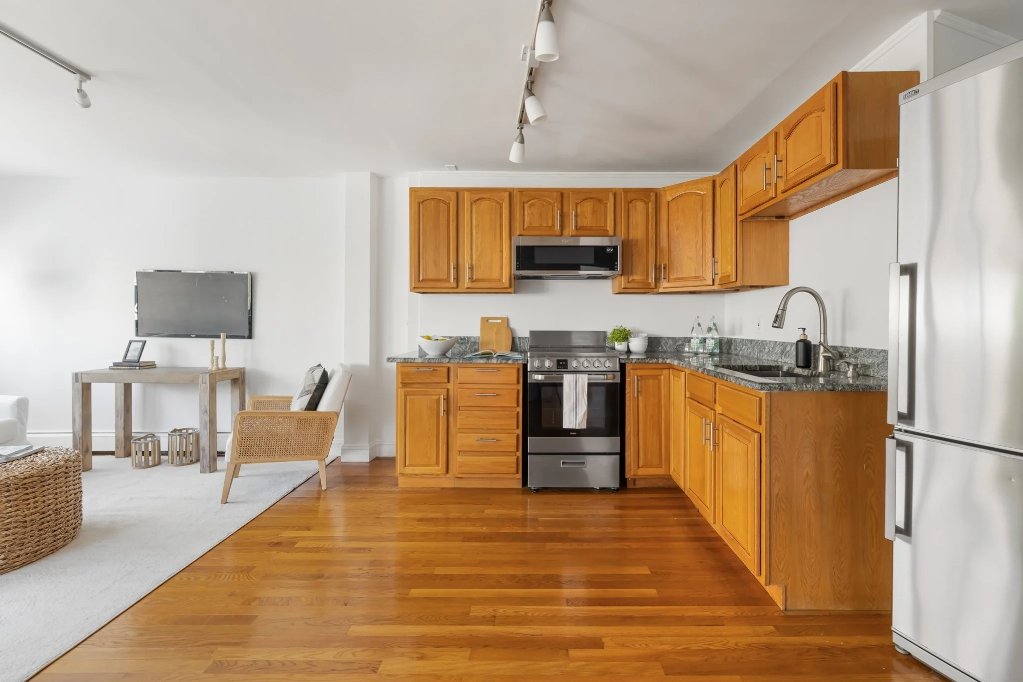 2 bed, 1 bath apartment for rent at 348 Franklin St Unit 3A, Central Square — photo 5 of 22