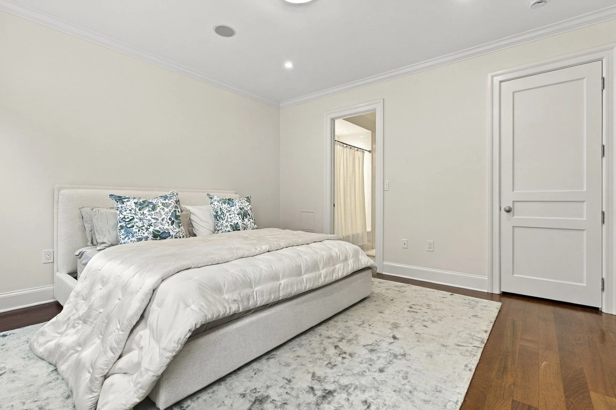 2 bed, 2 bath apartment for rent at 348 Marlborough St Unit 1, Back Bay — photo 17 of 27