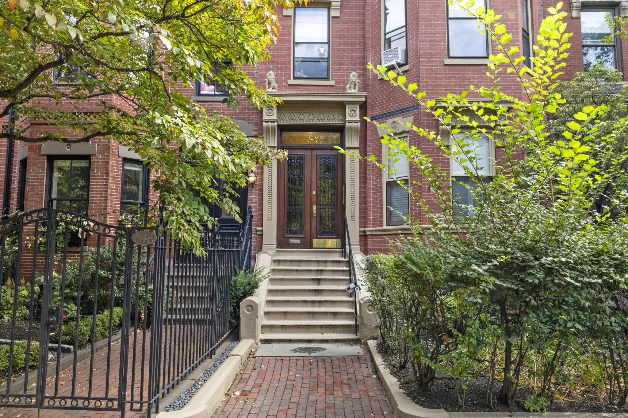 2 bed, 2 bath apartment for rent at 348 Marlborough St Unit 1, Back Bay — photo 4 of 27