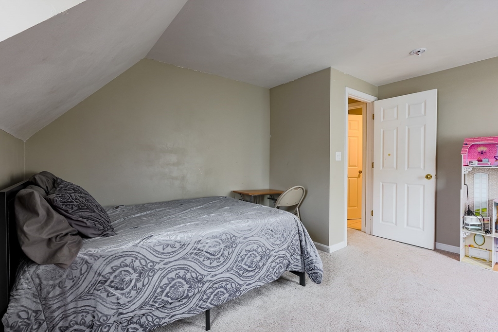 3 bed, 2 bath apartment for rent at 348 Osgood St Unit 348, North Andover — photo 32 of 42