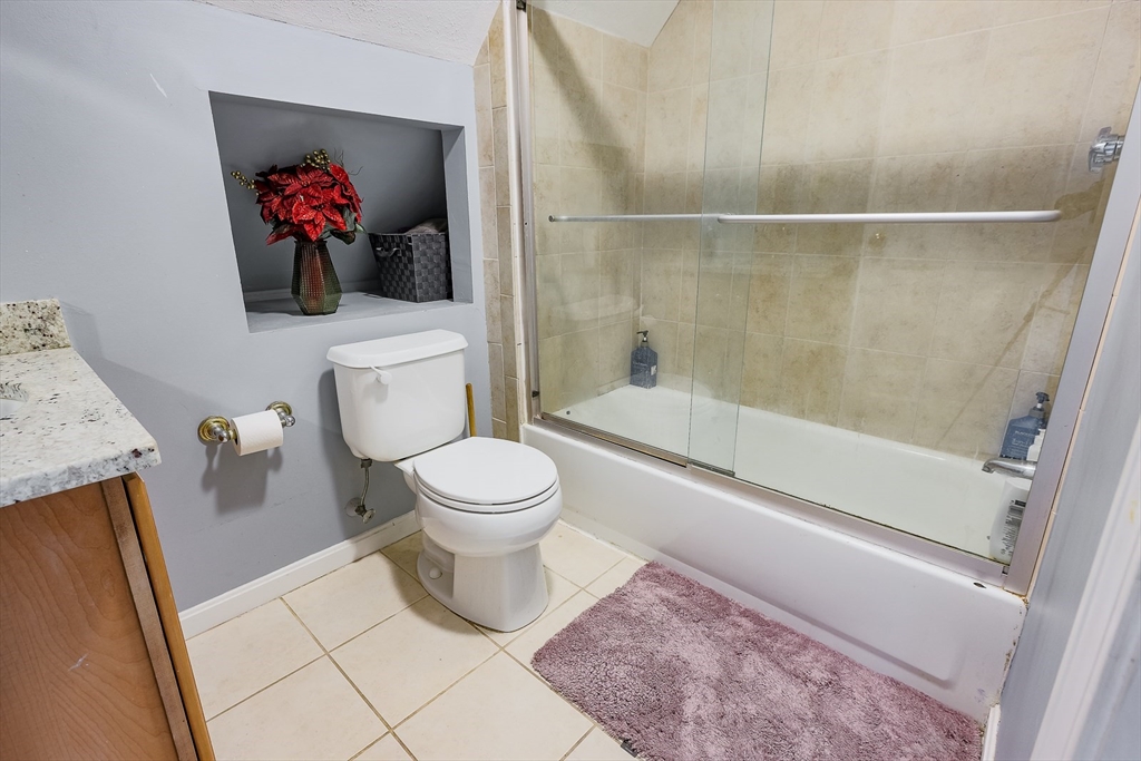 3 bed, 2 bath apartment for rent at 348 Osgood St Unit 348, North Andover — photo 33 of 42