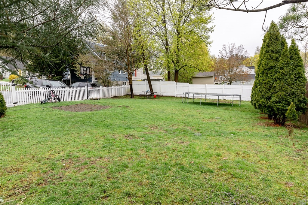 3 bed, 2 bath apartment for rent at 348 Osgood St Unit 348, North Andover — photo 9 of 42