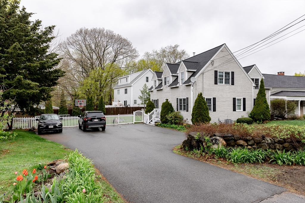 3 bed, 2 bath apartment for rent at 348 Osgood St Unit 348, North Andover — photo 5 of 42