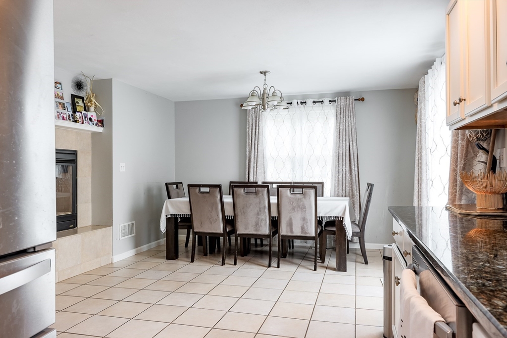 3 bed, 2 bath apartment for rent at 348 Osgood St Unit 348, North Andover — photo 22 of 42