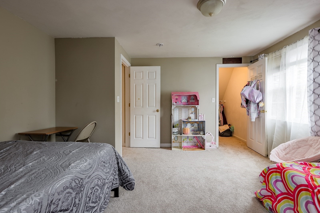 3 bed, 2 bath apartment for rent at 348 Osgood St Unit 348, North Andover — photo 31 of 42