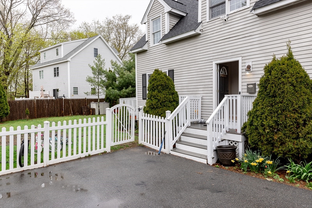 3 bed, 2 bath apartment for rent at 348 Osgood St Unit 348, North Andover — photo 11 of 42