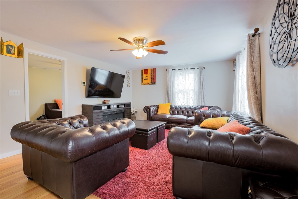 3 bed, 2 bath apartment for rent at 348 Osgood St Unit 348, North Andover — photo 12 of 42