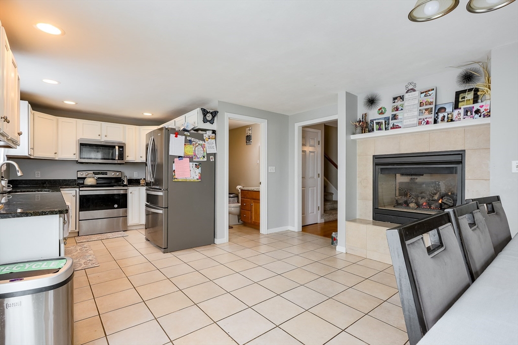 3 bed, 2 bath apartment for rent at 348 Osgood St Unit 348, North Andover — photo 19 of 42