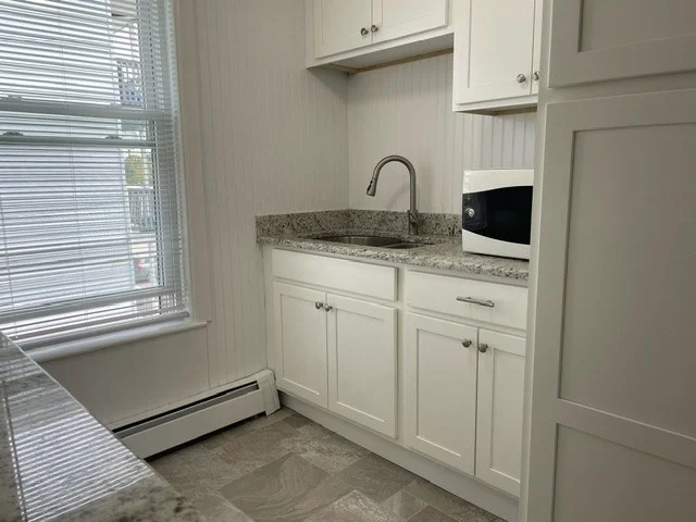 2 bed, 1 bath apartment for rent at 348 River St Unit 2, Zip 01832 — photo 7 of 17