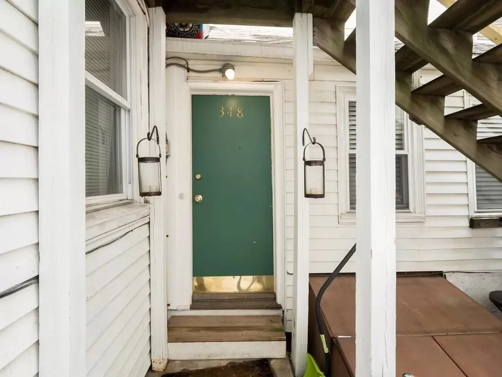 2 bed, 1 bath apartment for rent at 348 West Broadway Unit Rear, South Boston — photo 2 of 10
