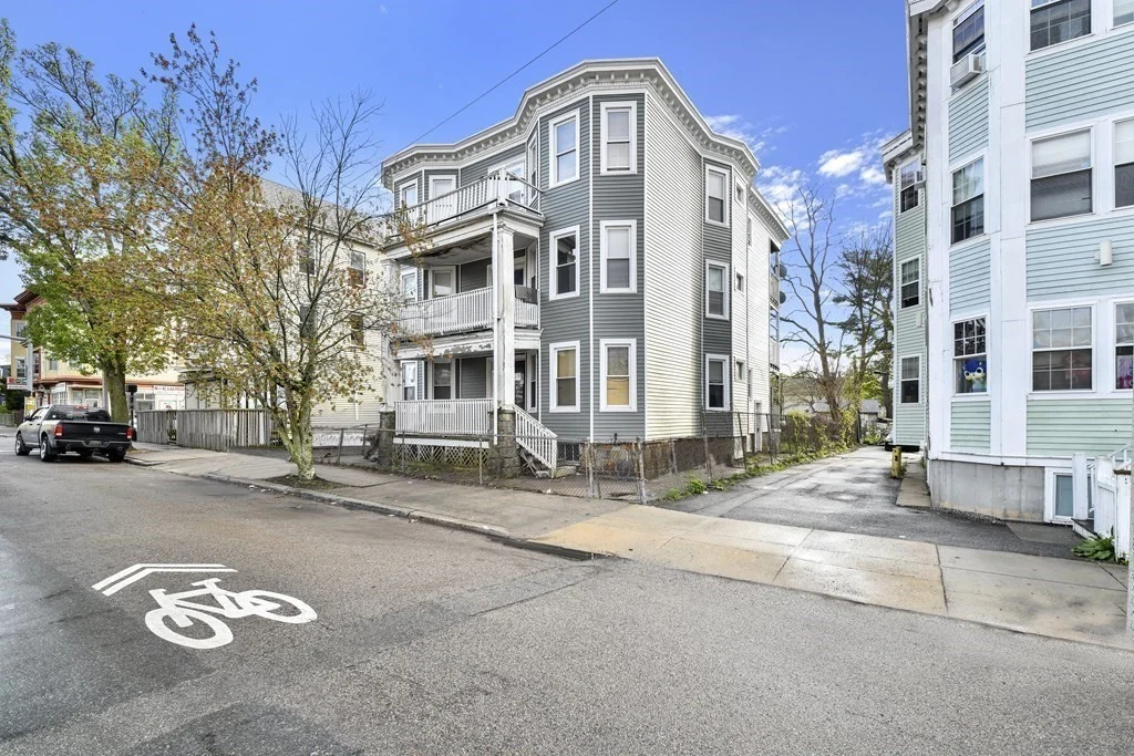4 bed, 2 bath apartment for rent at 349 Adams St Unit 1, Dorchester — photo 14 of 14