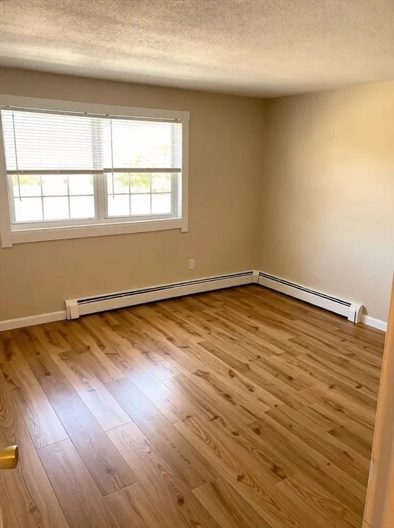 2 bed, 1 bath apartment for rent at 349 Hildreth St Unit 0, Lowell — photo 3 of 4