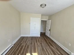 3 bed, 1 bath apartment for rent at 349 Hollis St Unit 3, Framingham — photo 6 of 8