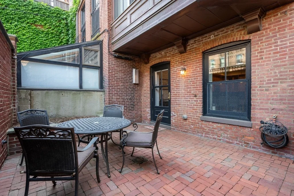1 bed, 1 bath apartment for rent at 349 Marlborough St Unit 1, Back Bay — photo 5 of 35