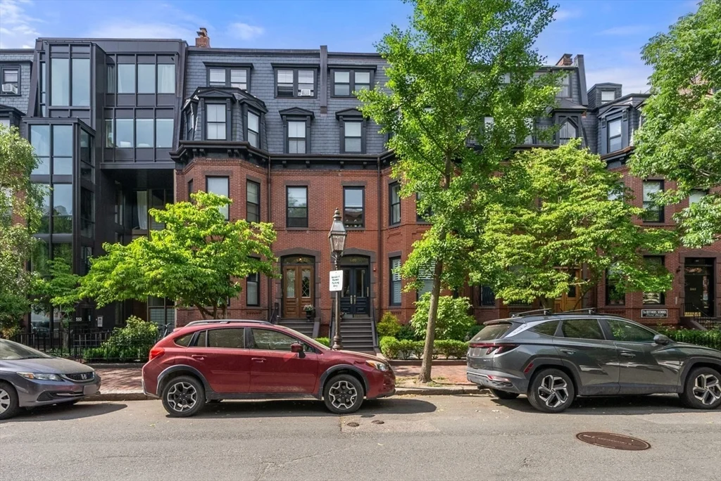 1 bed, 1 bath apartment for rent at 349 Marlborough St Unit 1, Back Bay — photo 32 of 35