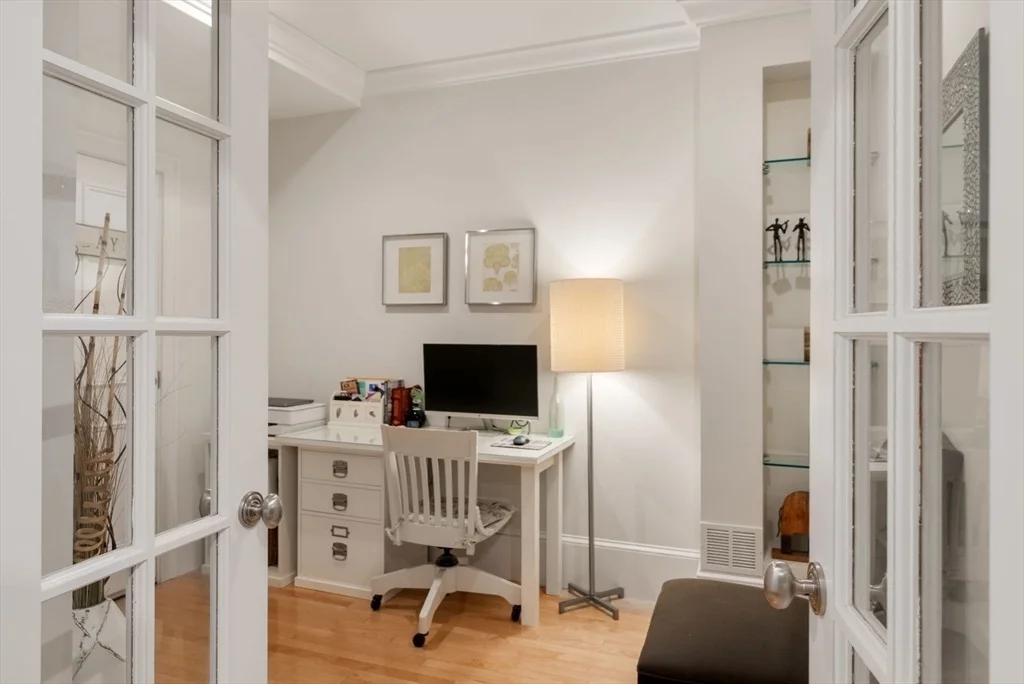 1 bed, 1 bath apartment for rent at 349 Marlborough St Unit 1, Back Bay — photo 15 of 35
