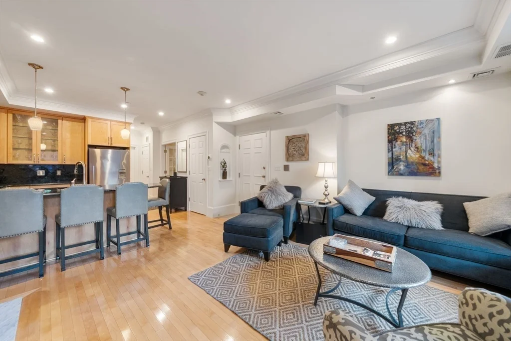 1 bed, 1 bath apartment for rent at 349 Marlborough St Unit 1, Back Bay — photo 8 of 35