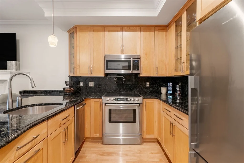 1 bed, 1 bath apartment for rent at 349 Marlborough St Unit 1, Back Bay — photo 11 of 35