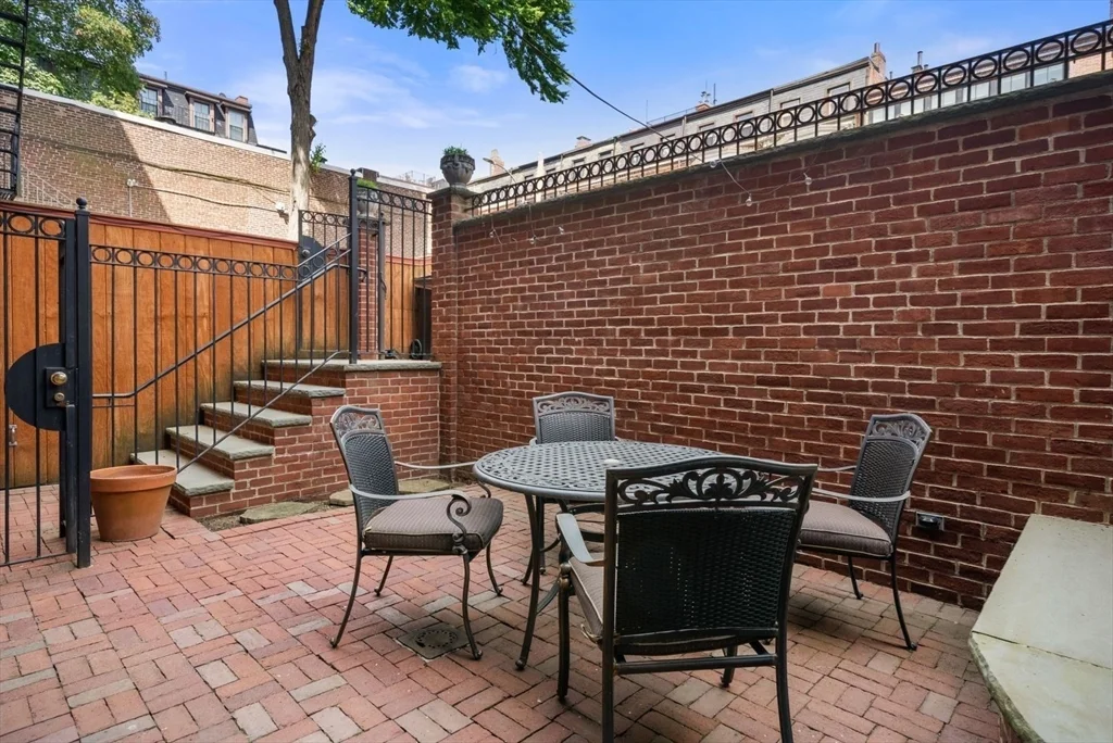 1 bed, 1 bath apartment for rent at 349 Marlborough St Unit 1, Back Bay — photo 7 of 35