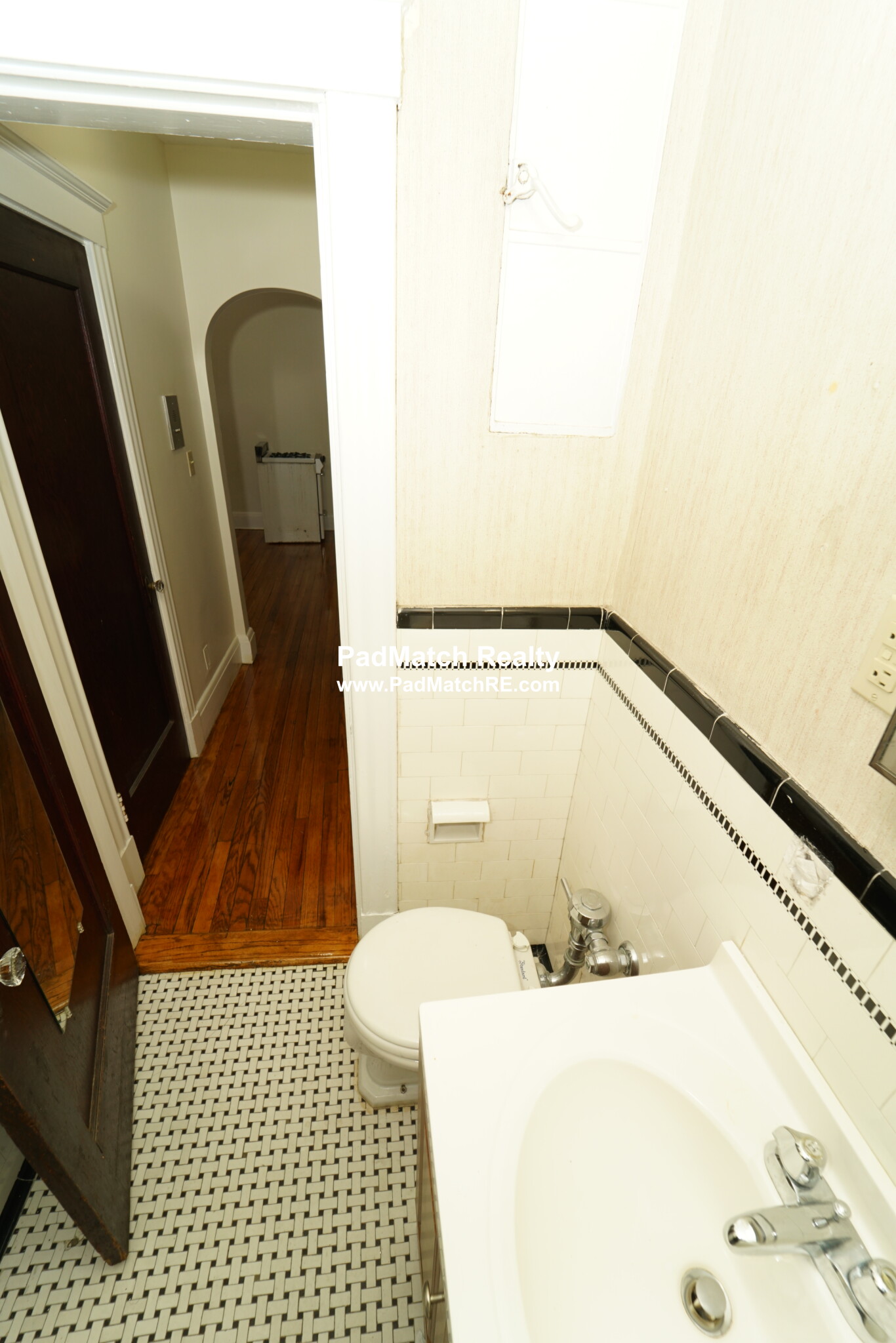 Studio bed, 1 bath apartment for rent at 349 Pleasant St Unit A1-1, Malden — photo 9 of 17