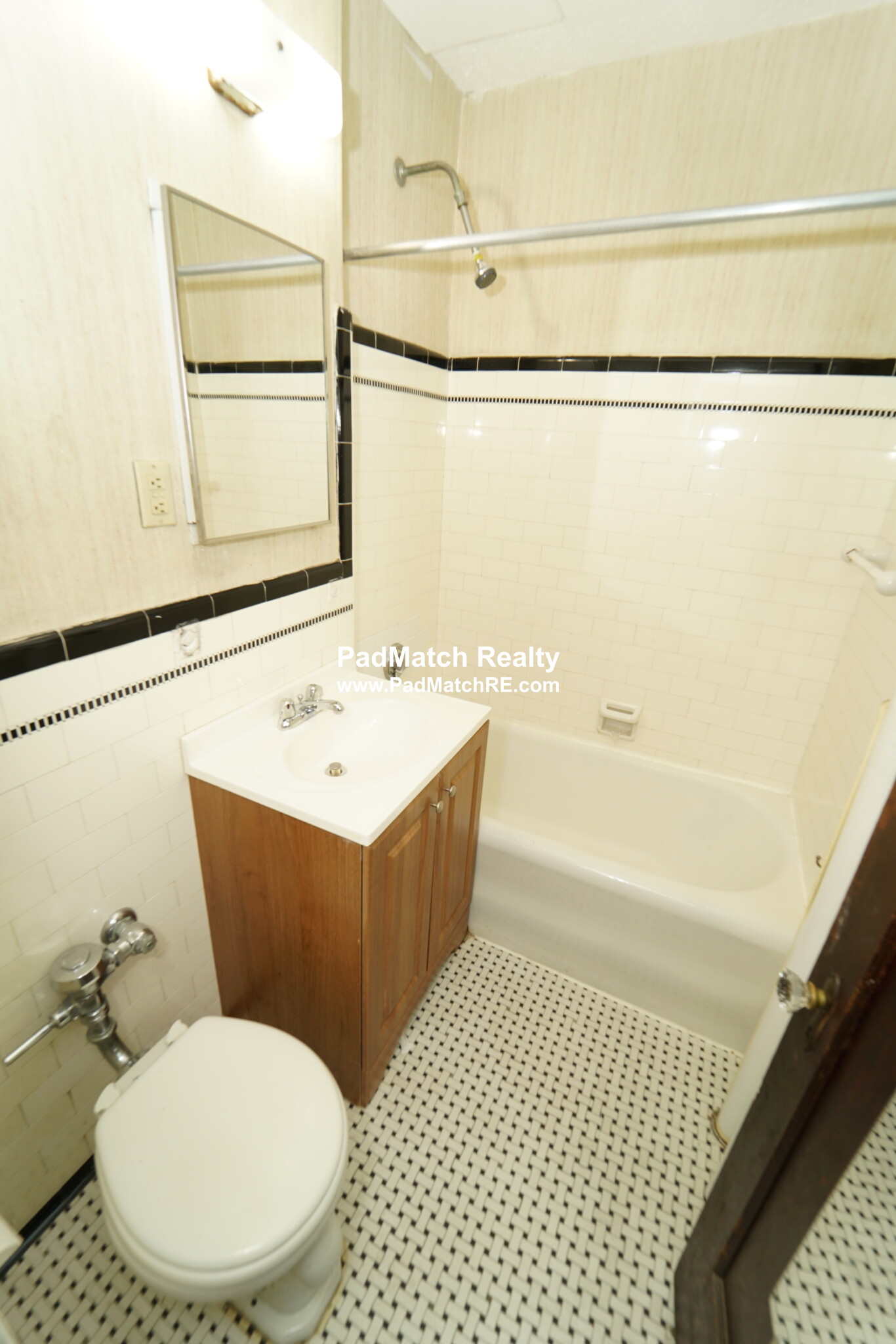 Studio bed, 1 bath apartment for rent at 349 Pleasant St Unit A1-1, Malden — photo 7 of 17