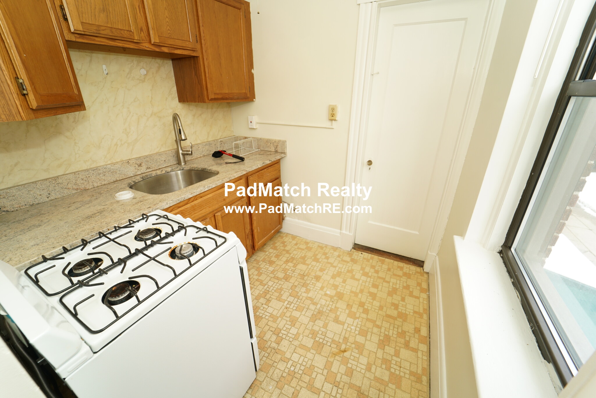 Studio bed, 1 bath apartment for rent at 349 Pleasant St Unit A1-9, Malden — photo 5 of 20
