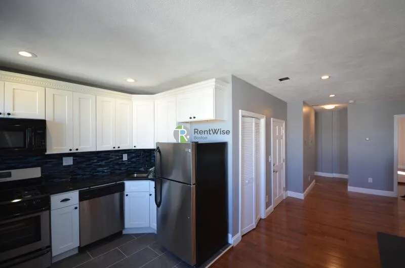 2 bed, 1 bath apartment for rent at 349 Sumner St Unit 3, East Boston — photo 4 of 25