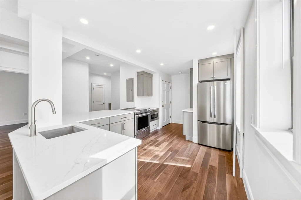1 bed, 1 bath apartment for rent at 34A Park St Unit 1B, Coolidge Corner — photo 5 of 14