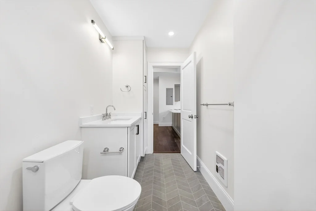 1 bed, 1 bath apartment for rent at 34A Park St Unit 1B, Coolidge Corner — photo 13 of 14