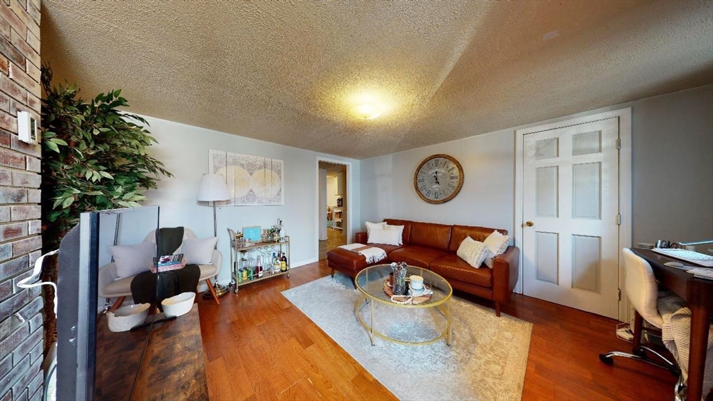 1 bed, 1 bath apartment for rent at 34B Lexington St Unit B, Eagle Hill — photo 10 of 30
