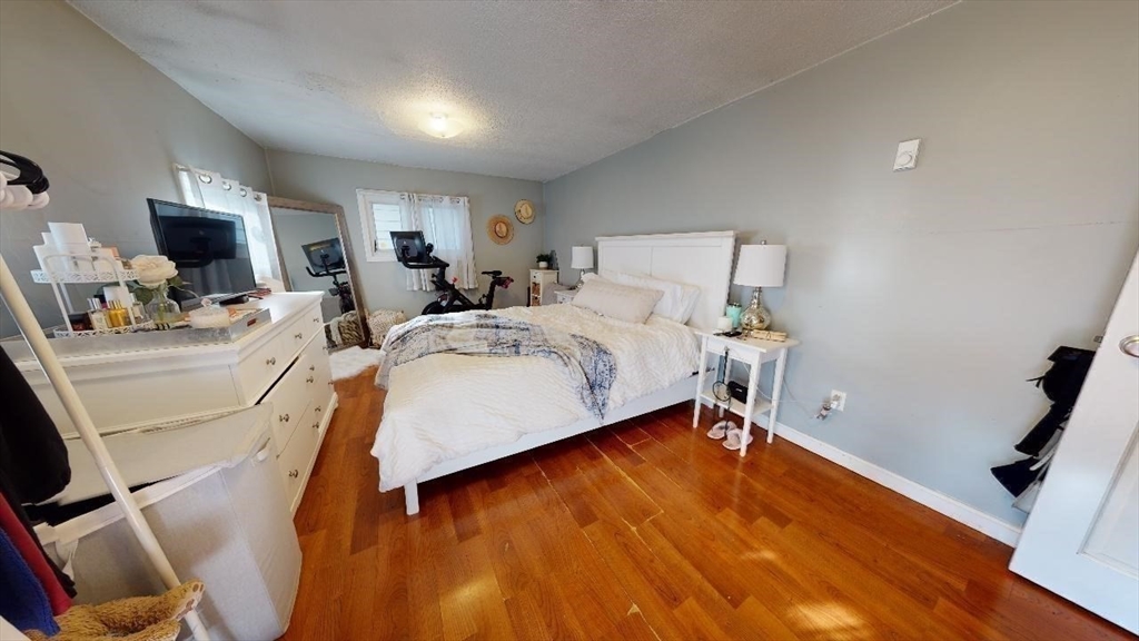 1 bed, 1 bath apartment for rent at 34B Lexington St Unit B, Eagle Hill — photo 21 of 30