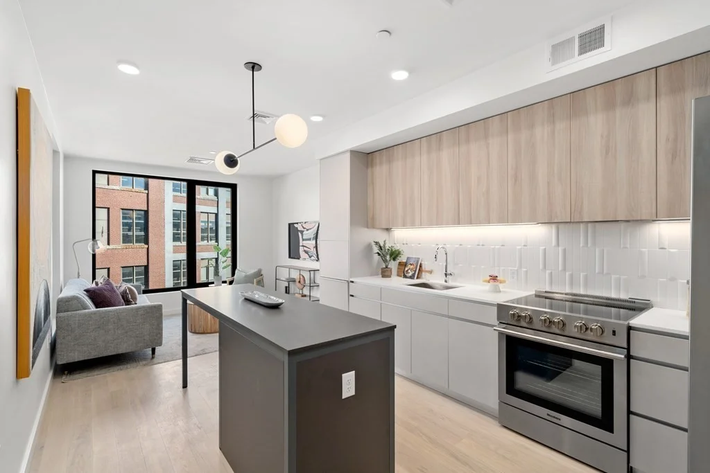 3 bed, 2 bath apartment for rent at 35 2nd St Unit 210, South Boston — photo 3 of 17