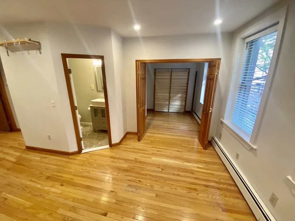 2 bed, 1 bath apartment for rent at 37 Garden St Unit 3, Beacon Hill — photo 4 of 7