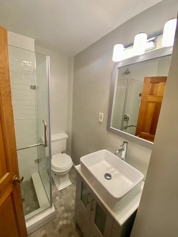 2 bed, 1 bath apartment for rent at 37 Garden St Unit 3, Beacon Hill — photo 5 of 7