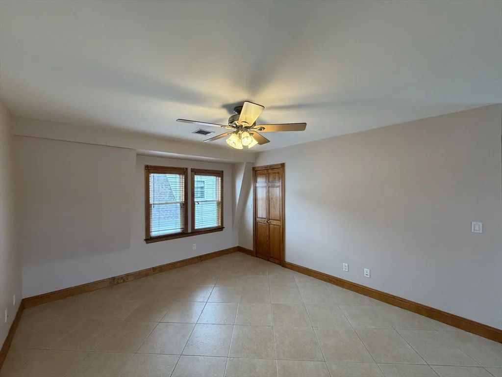 3 bed, 1 bath apartment for rent at 35-37 John St Unit 3, Malden — photo 7 of 24