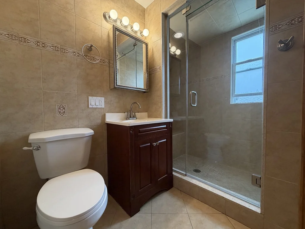 3 bed, 1 bath apartment for rent at 35-37 John St Unit 3, Malden — photo 10 of 24