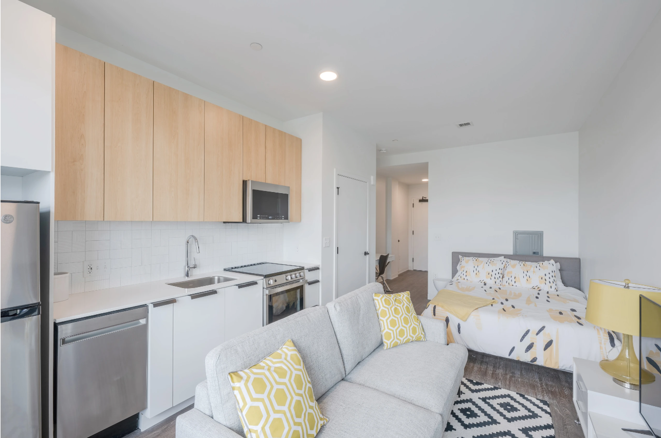 Studio bed, 1 bath apartment for rent at 35-43 Braintree St Unit 405, Allston