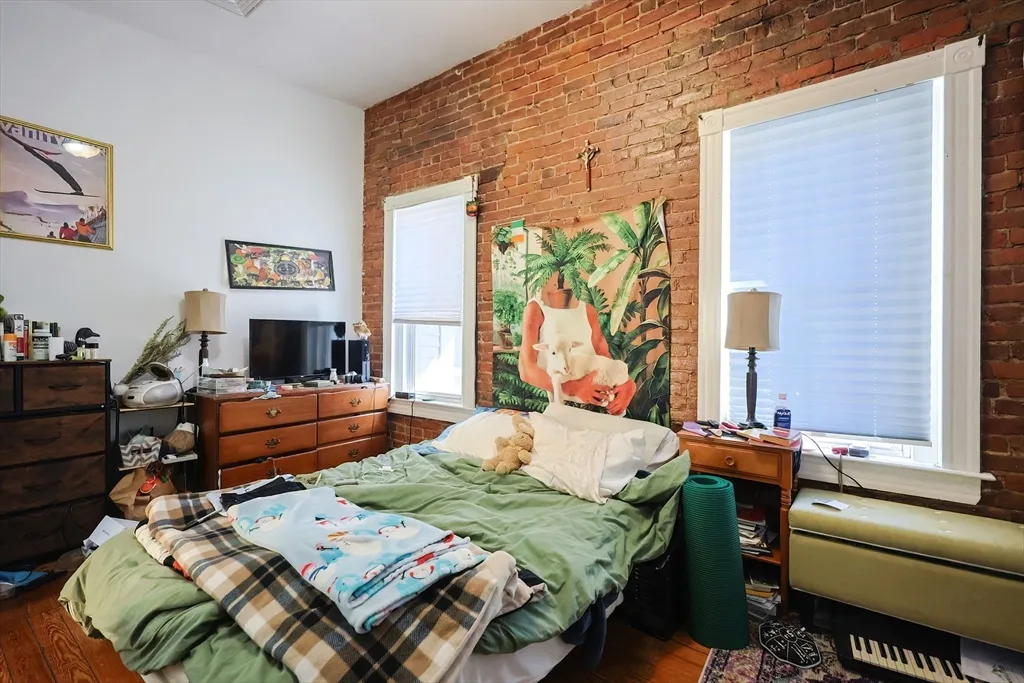 3 bed, 1.5 bath apartment for rent at 35 Adamson St Unit 2, Allston — photo 10 of 15