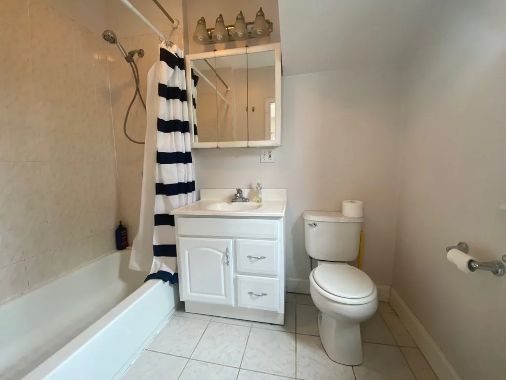3 bed, 2.5 bath apartment for rent at 35 Antwerp St Unit 2, Brighton — photo 15 of 15