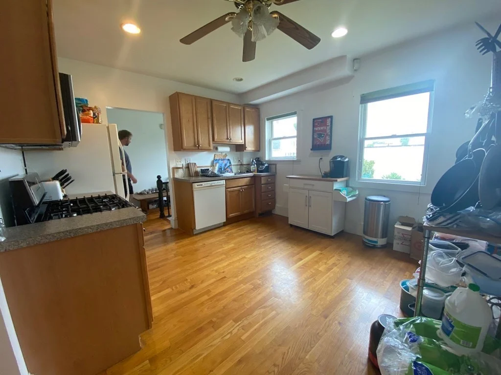 3 bed, 2.5 bath apartment for rent at 35 Antwerp St Unit 2, Brighton — photo 6 of 15