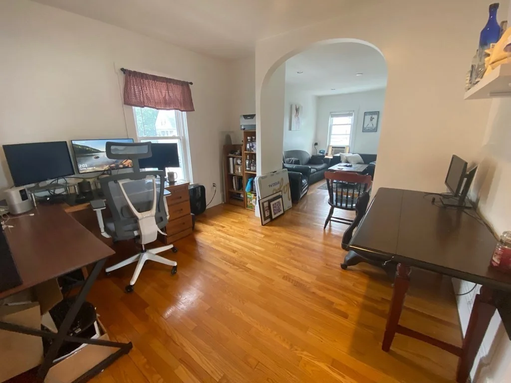3 bed, 2.5 bath apartment for rent at 35 Antwerp St Unit 2, Brighton — photo 3 of 15