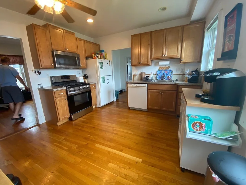 3 bed, 2.5 bath apartment for rent at 35 Antwerp St Unit 2, Brighton — photo 7 of 15