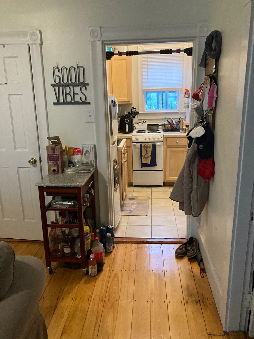 1 bed, 1 bath apartment for rent at 35 Bay State Rd Unit 5, Fenway — photo 5 of 9