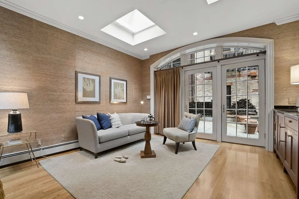 3 bed, 3 bath apartment for rent at 35 Beacon St Unit 1, Beacon Hill — photo 18 of 31