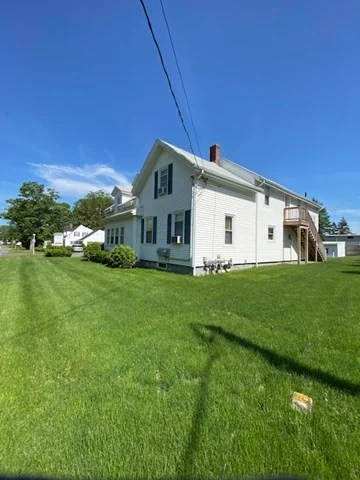 1 bed, 1 bath apartment for rent at 35 Belmont St Unit A, Easton