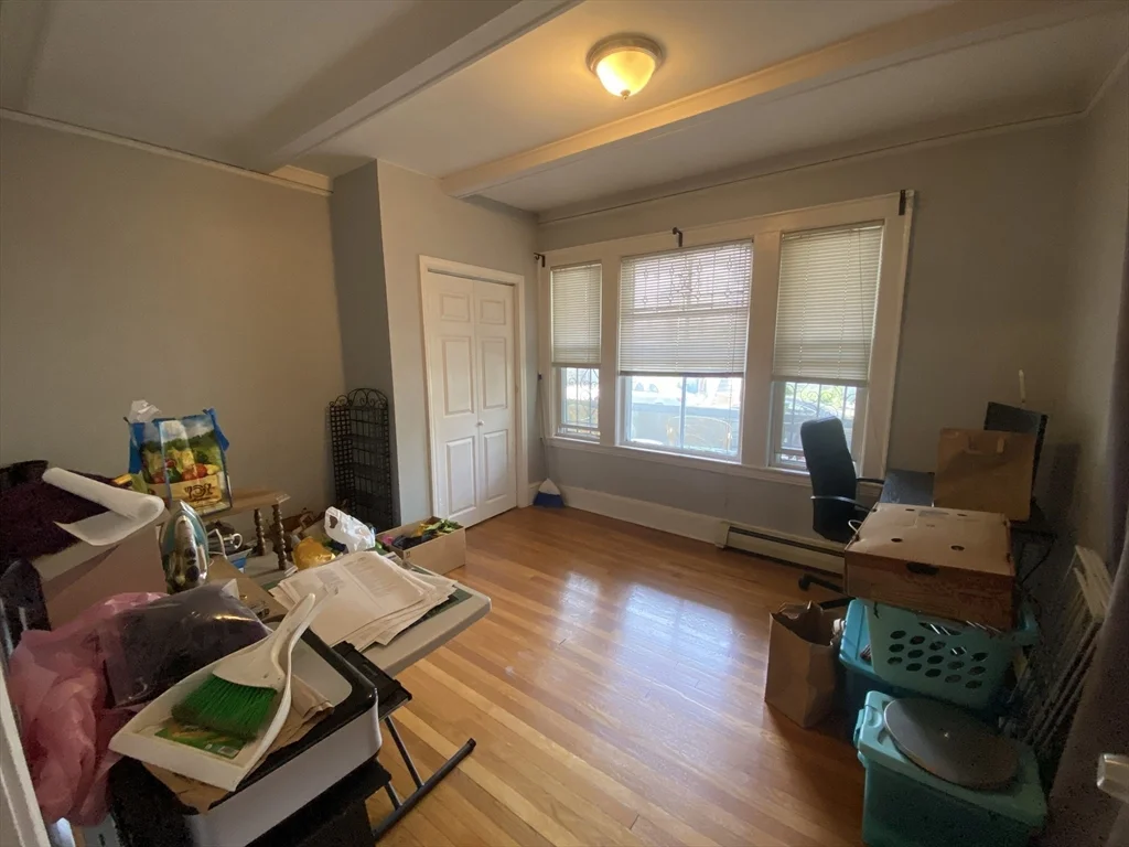 3 bed, 1 bath apartment for rent at 35 Boulevard Ter Unit 1, Boston — photo 2 of 8
