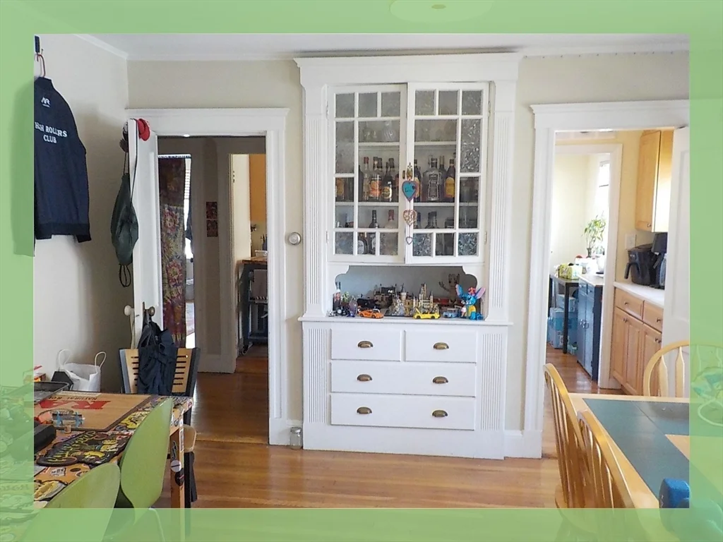 3 bed, 1 bath apartment for rent at 35 Boylston St Unit 2, East Watertown — photo 17 of 23