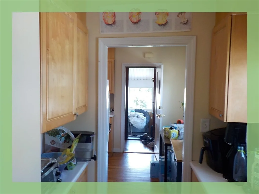 3 bed, 1 bath apartment for rent at 35 Boylston St Unit 2, East Watertown — photo 20 of 23