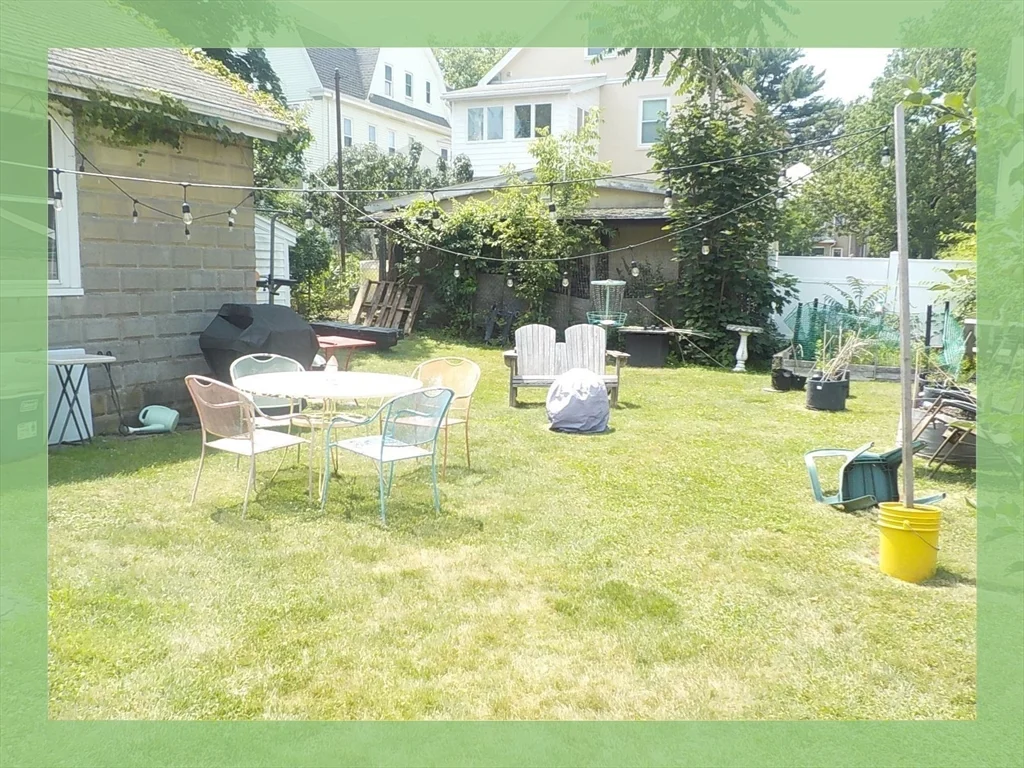 3 bed, 1 bath apartment for rent at 35 Boylston St Unit 2, East Watertown — photo 5 of 23