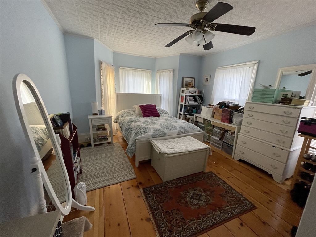 2 bed, 1 bath apartment for rent at 35 Broad St Unit 2, Newburyport — photo 5 of 10